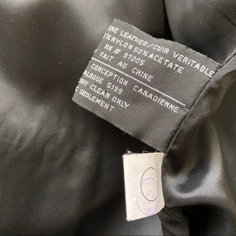 SOLD Vintage Danier Black Leather Blazer Jacket - Picture 4 of 8